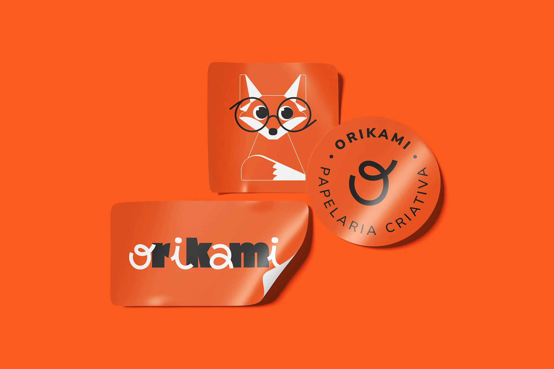Identidade Visual criada pelo DAMDAE Studio para marca criativa